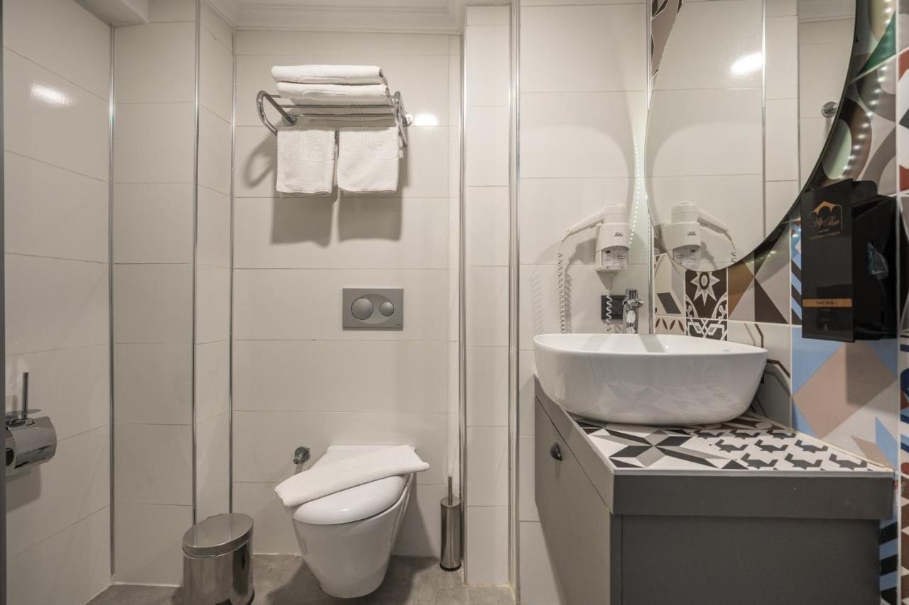 Charming Flat Near Hadrians Gate Apartment Antalya Bagian luar foto